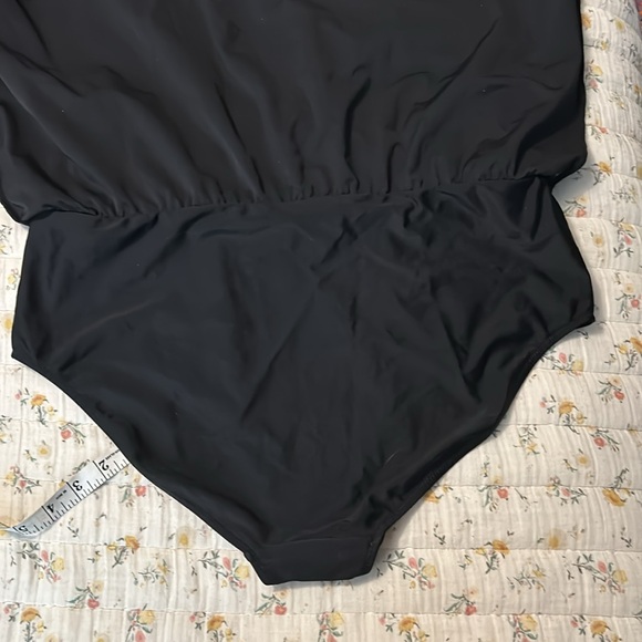 Women bathing suit bottom with skirt - Picture 8 of 9